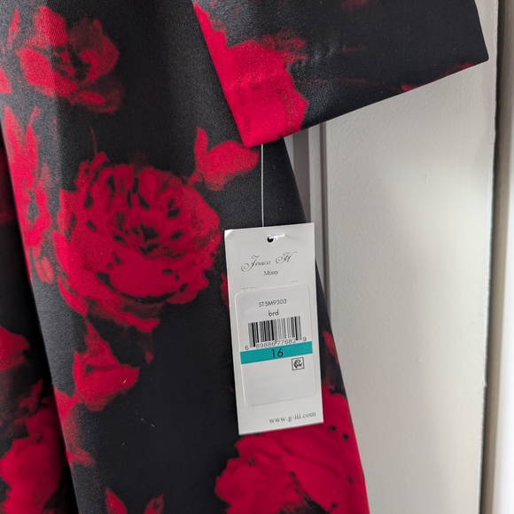 Jessica Howard Black and Red Floral Long Sleeve Dress - Picture 3 of 4